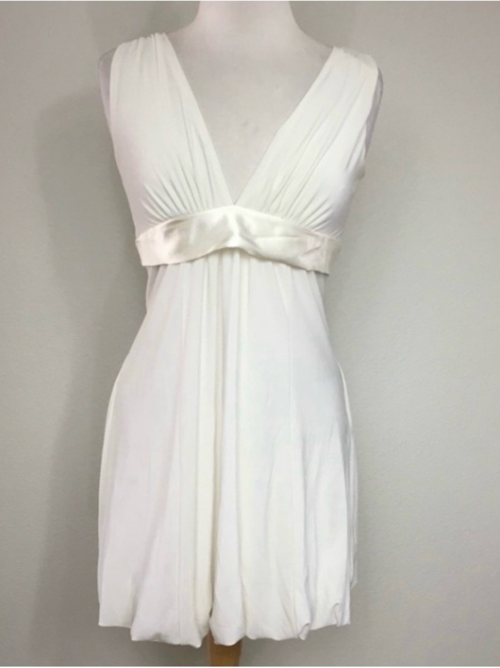 Vintage Y2K Forever 21 Juniors Ivory Sleeveless Bubble Hem Mini Dress Size S